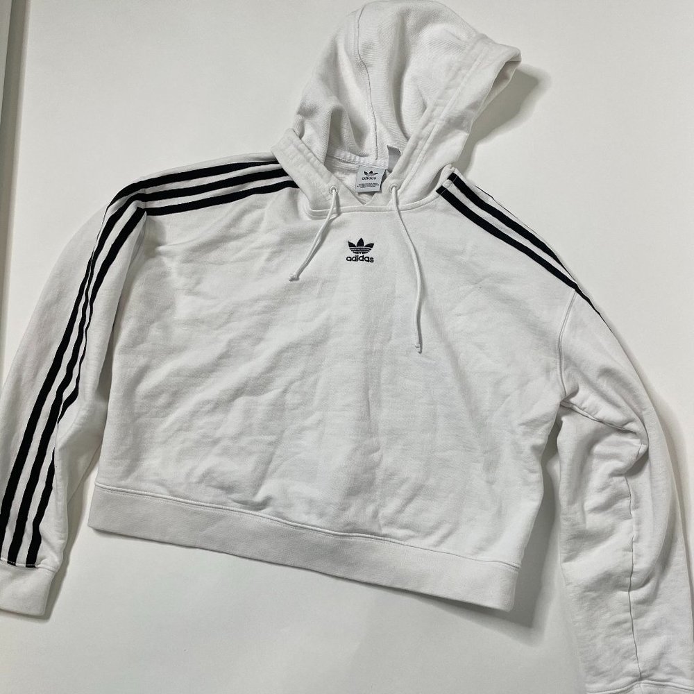 CROPPED ADIDAS HOODIE SIZE SMALL WHITE / BLACK